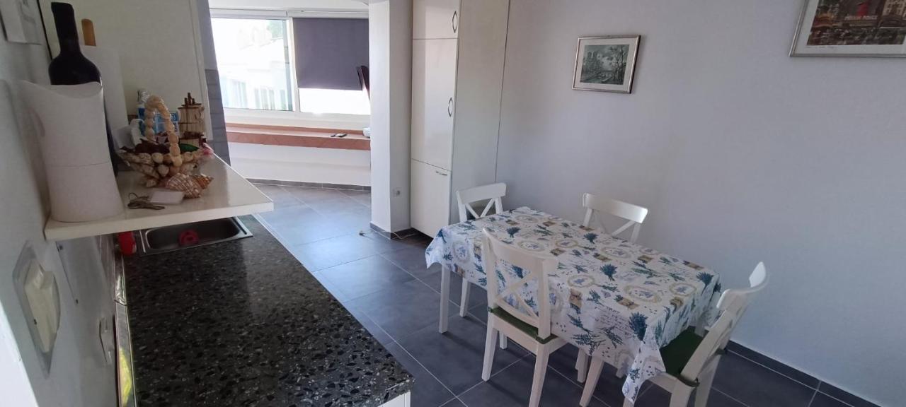 Apartment Tena Novalja Extérieur photo