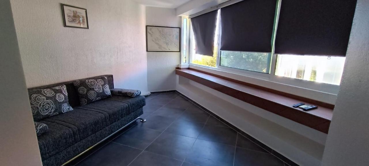 Apartment Tena Novalja Extérieur photo