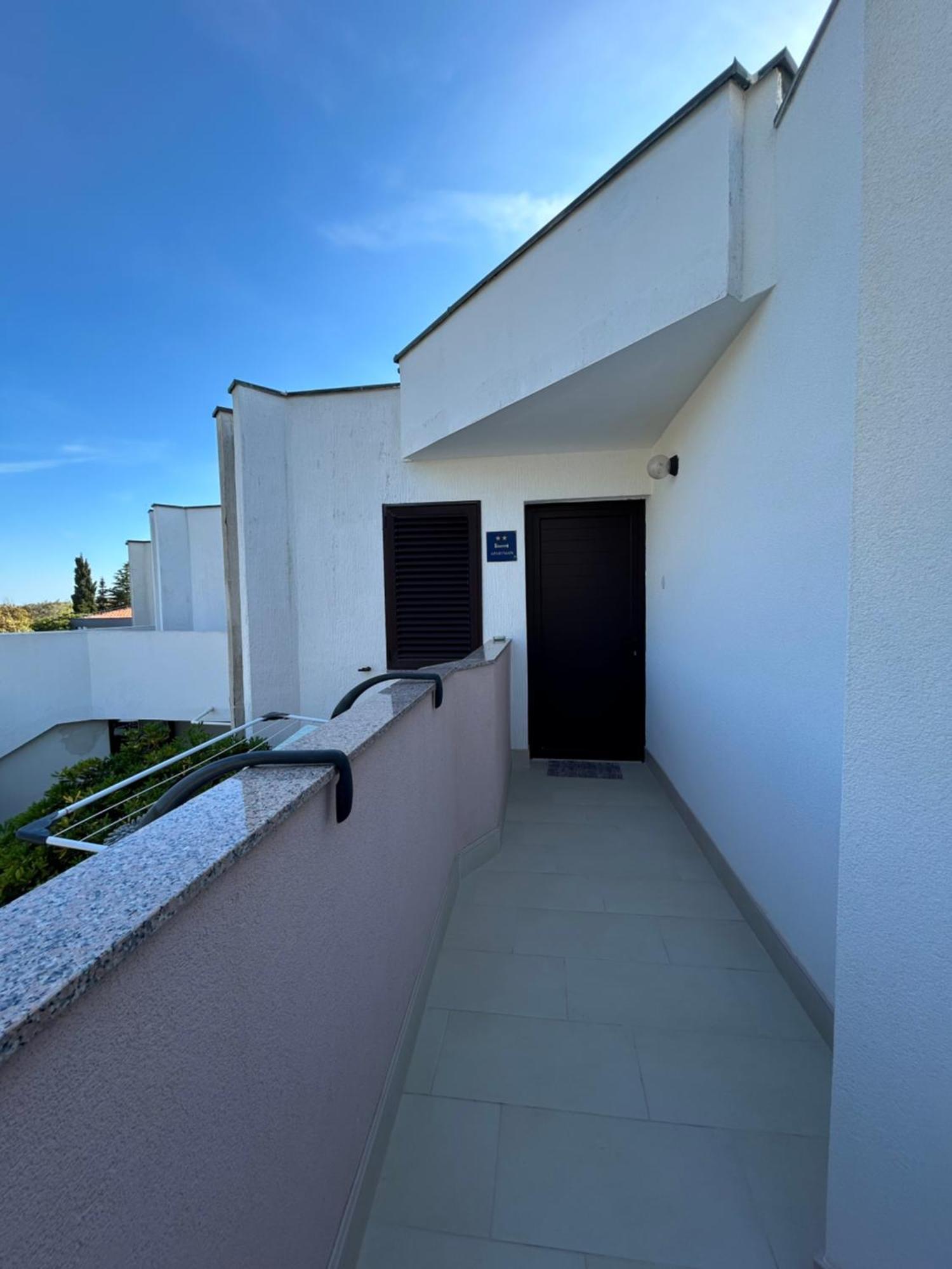 Apartment Tena Novalja Extérieur photo